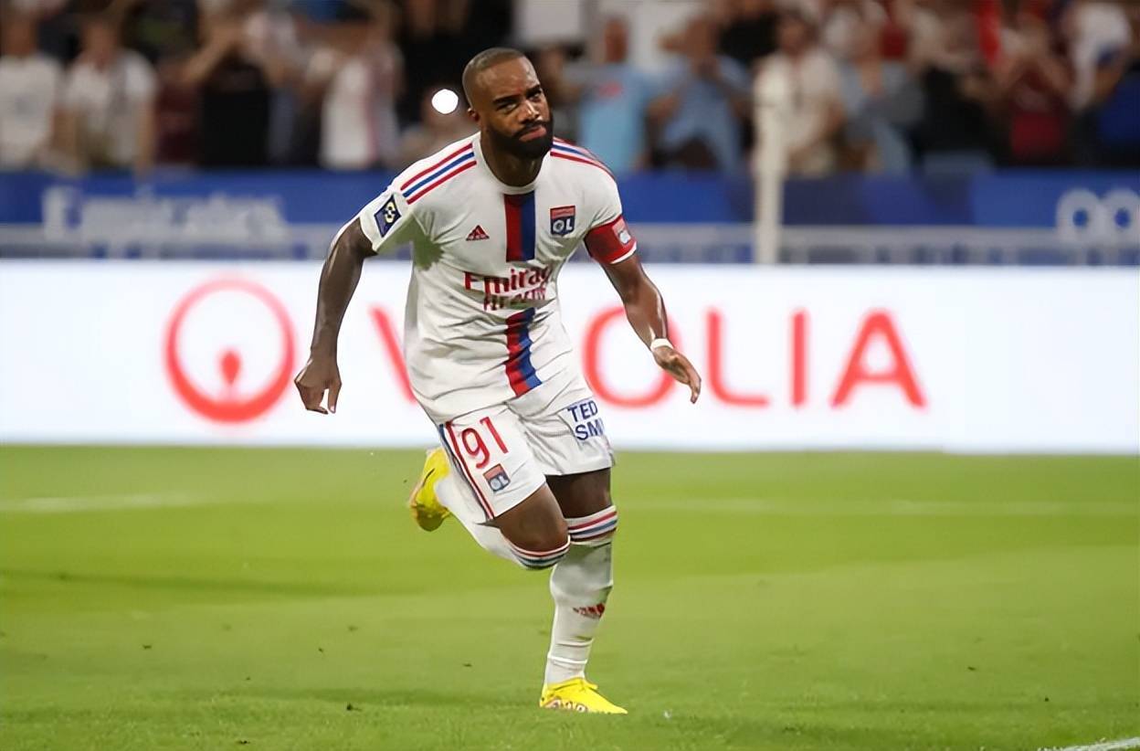 同乐城教练-包含里昂俱乐部宣布重大人事变动，球迷猜测未来走向的词条