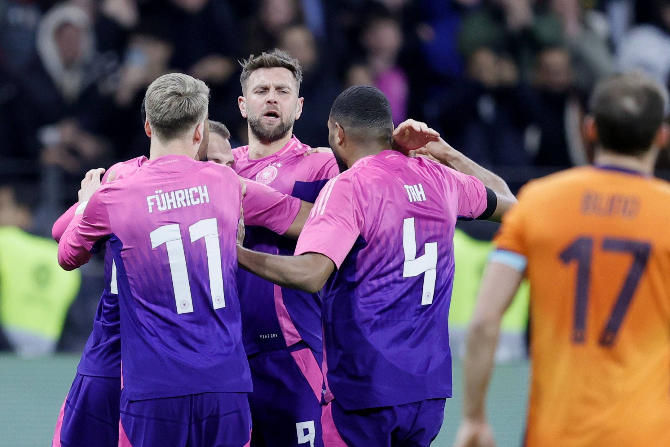 同乐城在线登录-荷兰球员在国际比赛中取得连胜