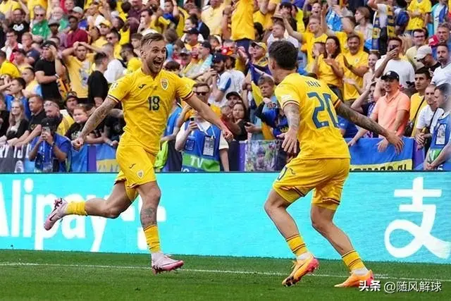 包含乌克兰击败斯洛伐克，积分领先优势增大的词条