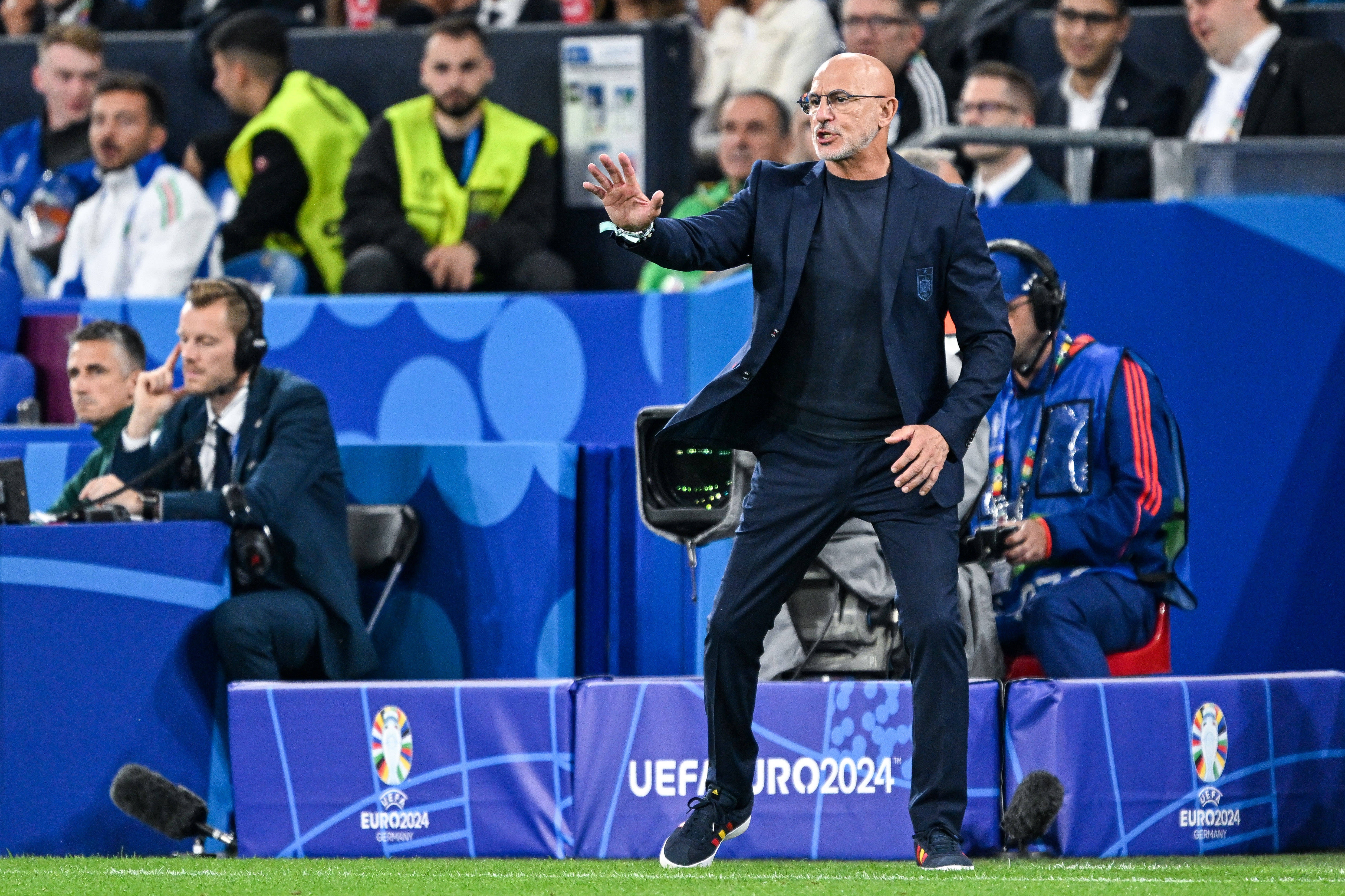 西班牙队爆冷出局，欧洲杯赛场失利