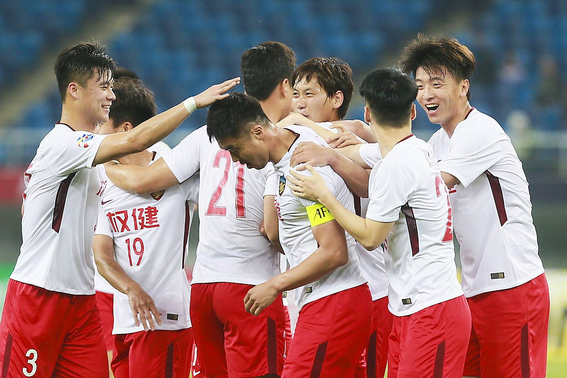 重庆斩获客场宝贵三分，锁定亚冠资格