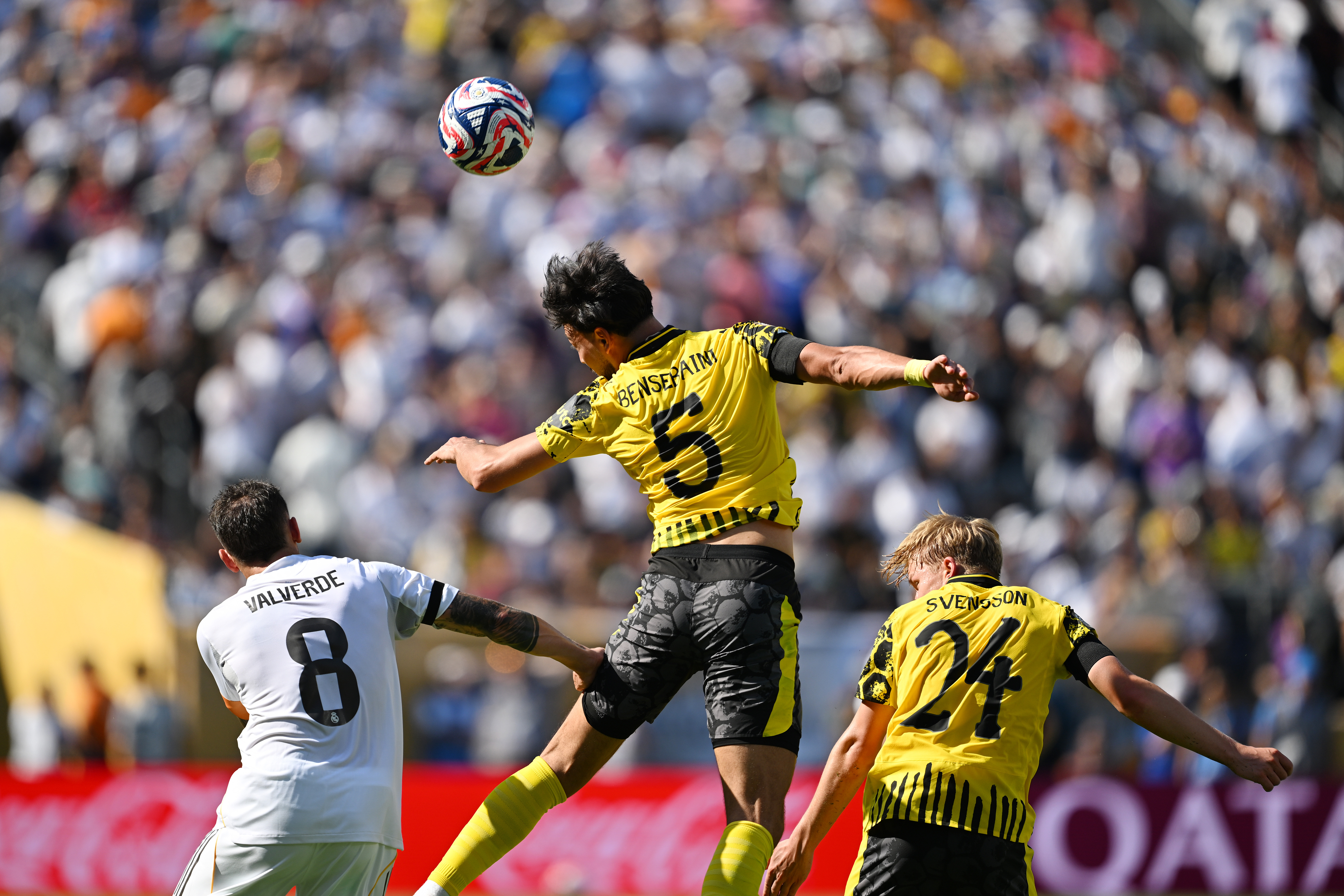 包含皇家马德里球队成功晋级下一轮的词条