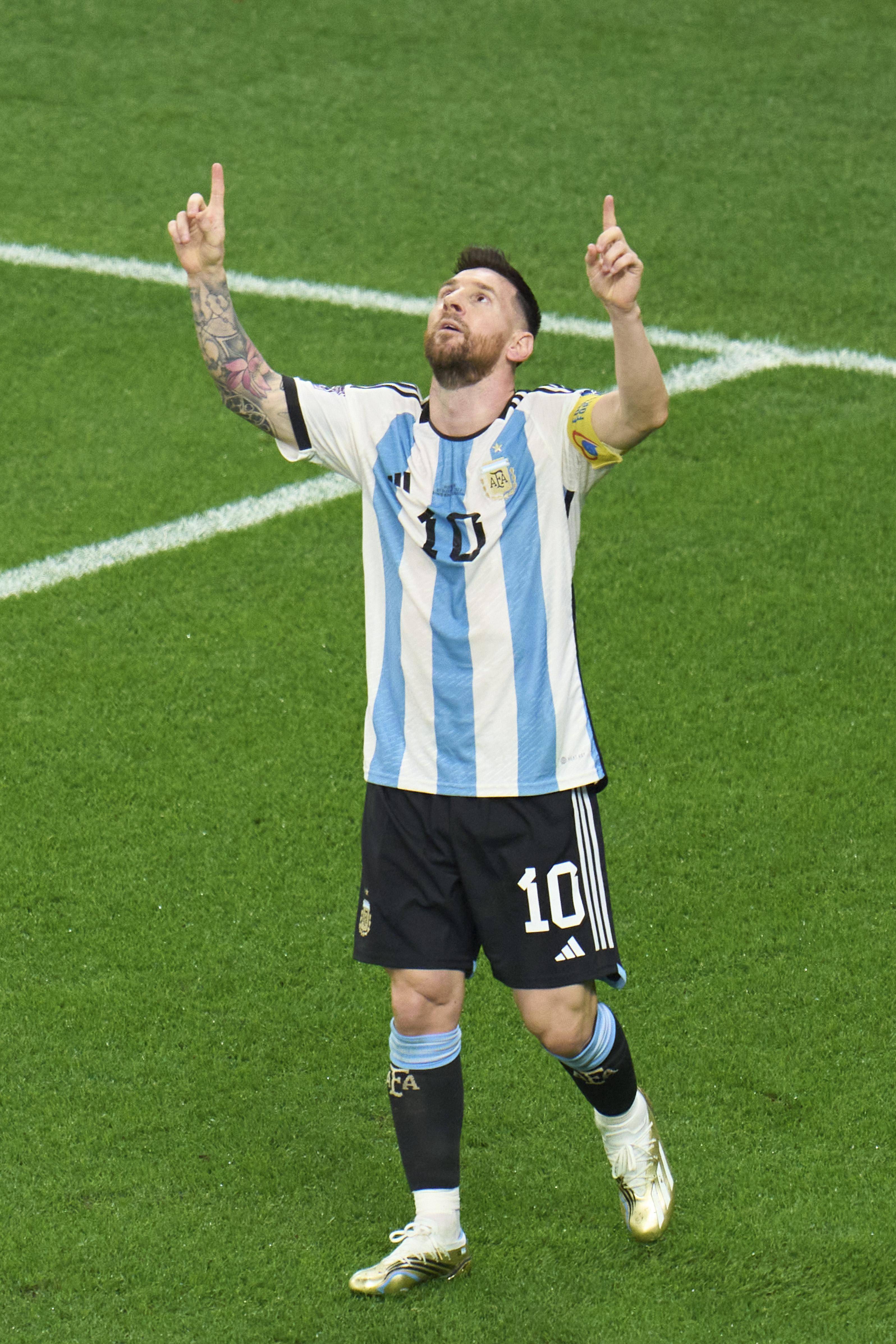 阿根廷队在比赛中打出精彩表现获得掌声