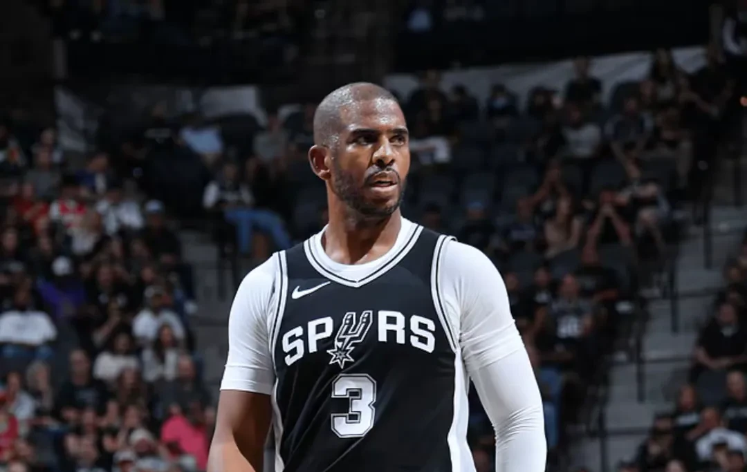 关于火箭队长保罗发挥出色，球队连胜引关注的信息