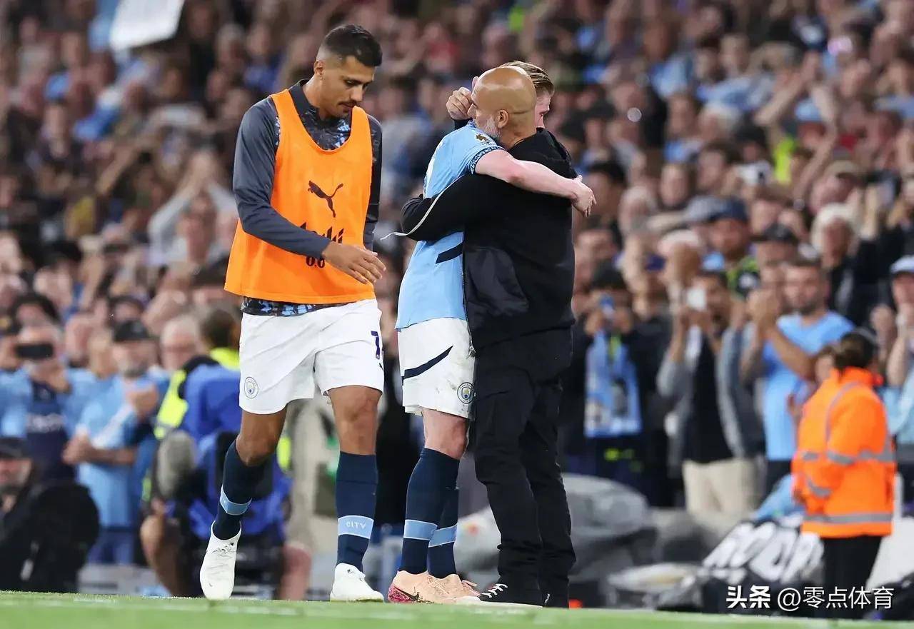 曼城客场大胜，锁定小组第一！